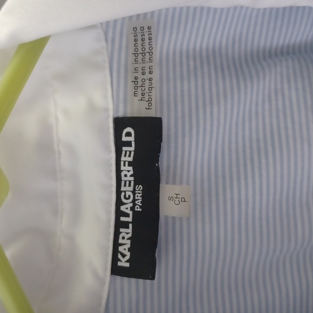 Blouse - Picture 2 of 3